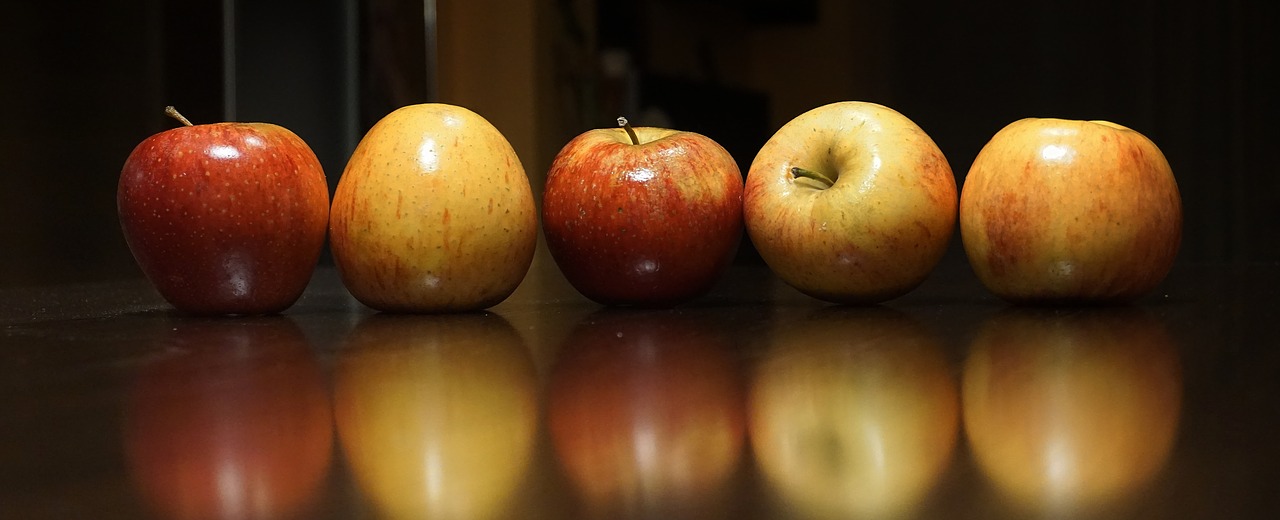 Obuoliai, Vaisiai, Raudonas Obuolys, Vaisiai, Mityba, Ruduo, Skanus, Antioksidantai, Sveikas, Skanus
