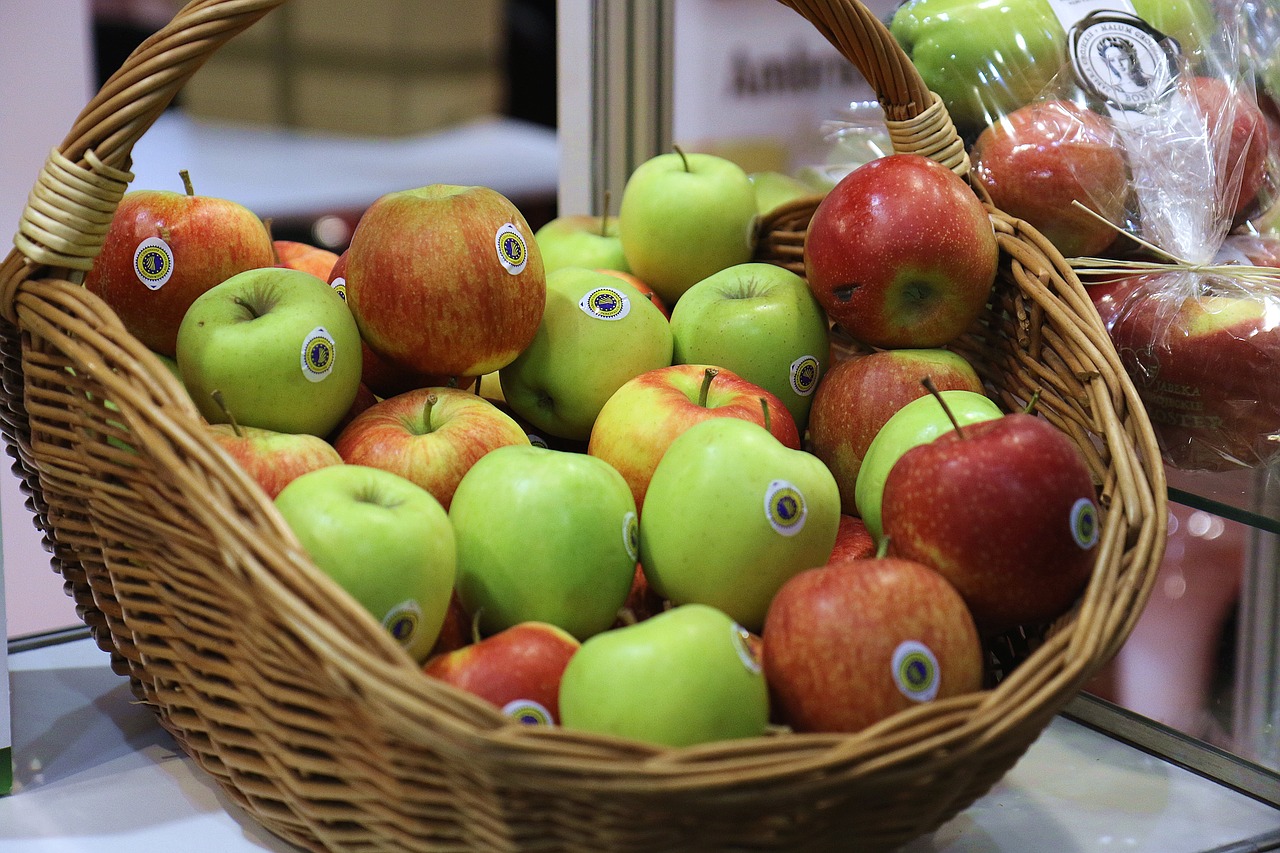 Obuoliai, Obuolių Krepšys, Vaisiai, Sveikas, Sveikas Maistas, Šviežias, Vitaminai, Turtingumas, Šviežias Vaisius, Sveika Mityba