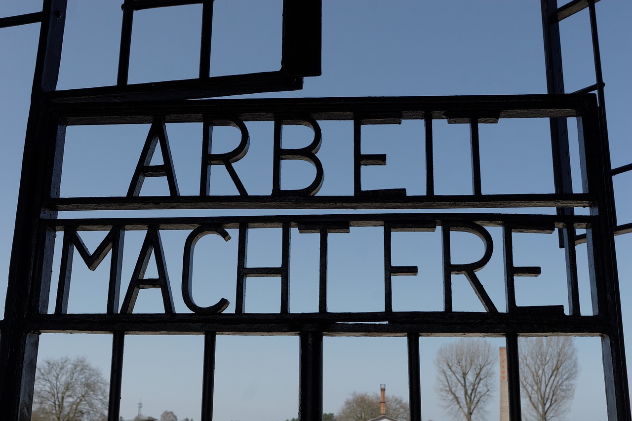 Darbo,  Daro,  Nemokamai,  Sachsenhausen,  Koncentracija,  Stovykla,  Vokietija,  Oranienburgo,  Vartai,  Įėjimas