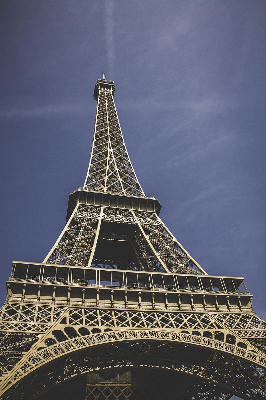 Architektūra, Eifelio Bokštas, France, Orientyras, Žema Kampo Fotografija, Paris, Dangus, Panorama, Plieno Konstrukcija, Struktūra