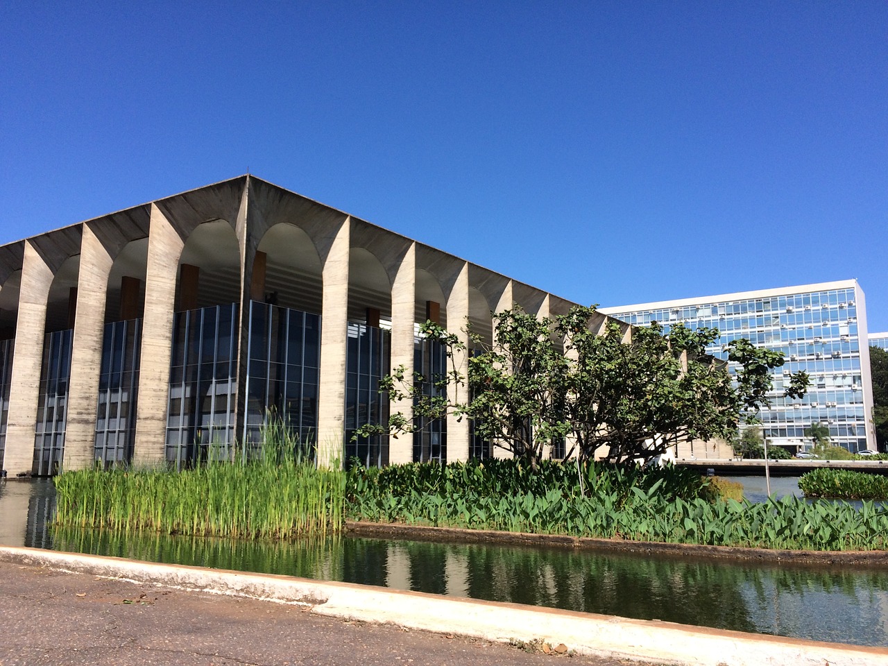 Architektūra, Brasilia, Moderni Architektūra, Niemeyer, Miesto Kraštovaizdis, Turistinis Taškas, Pastatai, Brazilija, Miesto, Apželdinimas