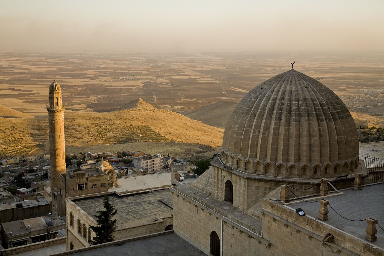 Architektūra, Istoriniai Darbai, Mardin, Turkija, Mezopotamija, Senovinis Miestas, Minaretai, Kupolas, Zinciriye Medresesi, Nemokamos Nuotraukos