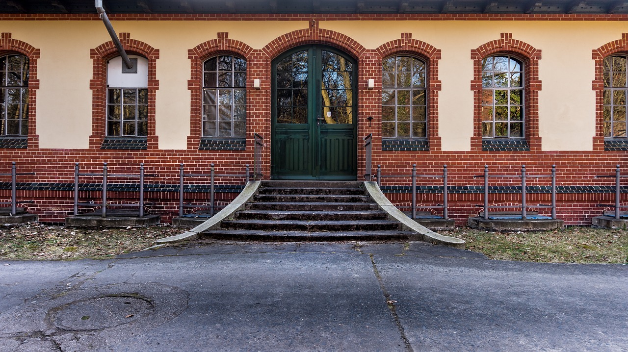 Architektūra,  Namas,  Kelių,  Metai,  Statyba,  Įvesties,  Langas,  Durų,  Plytų,  Fasadas