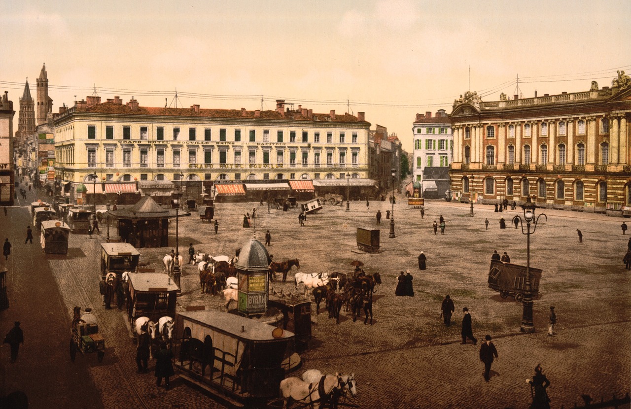 Archyvas, Sena Nuotrauka, Kortelės Paštas, Toulouse, Vieta Du Capitole, Arkliai, Vežimas, Didysis Viešbutis, Šokolado Menier, Nemokamos Nuotraukos