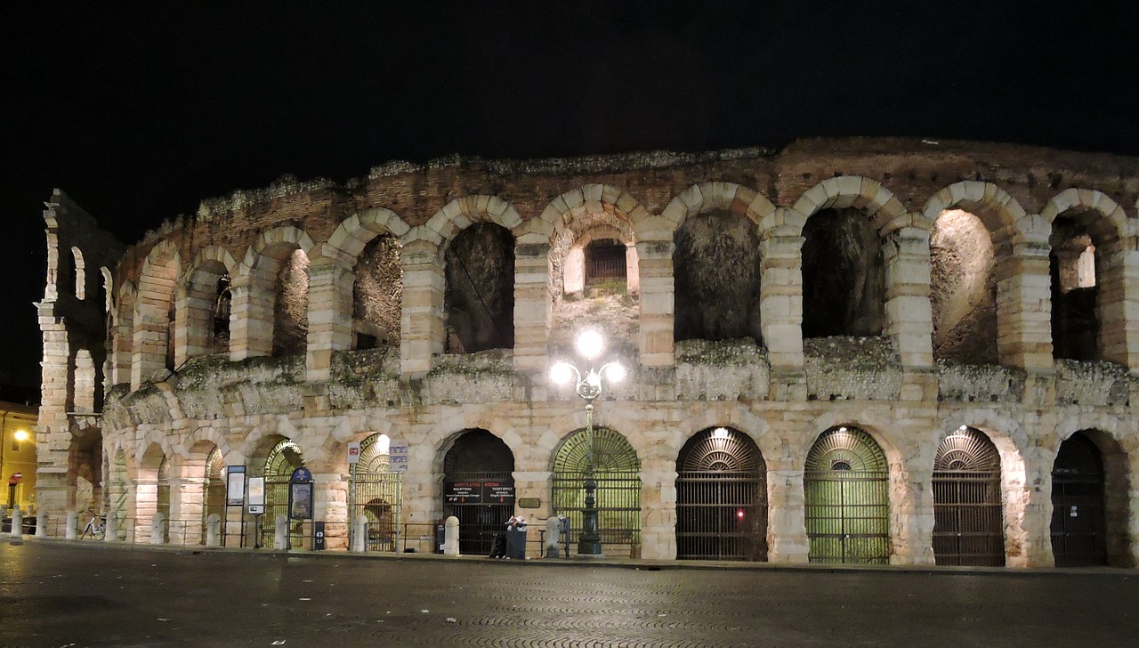 Arena, Verona, Naktis, Italy, Paminklas, Piazza Bra, Turizmas, Nocturne, Nemokamos Nuotraukos,  Nemokama Licenzija