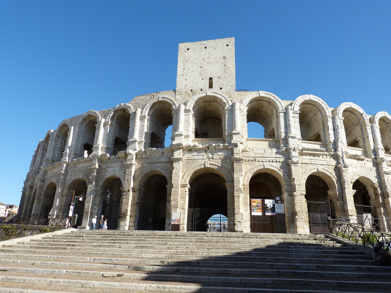 Arles, France, Senamiestis, Istoriškai, Rhône, Teatras, Romėnų, Amfiteatras, Pastatas, Senovinis