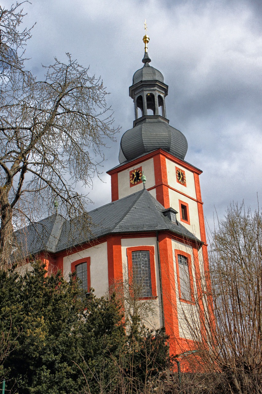 Arnstein, Vokietija, Bažnyčia, Religija, Pastatas, Dangus, Debesys, Medžiai, Gamta, Lauke