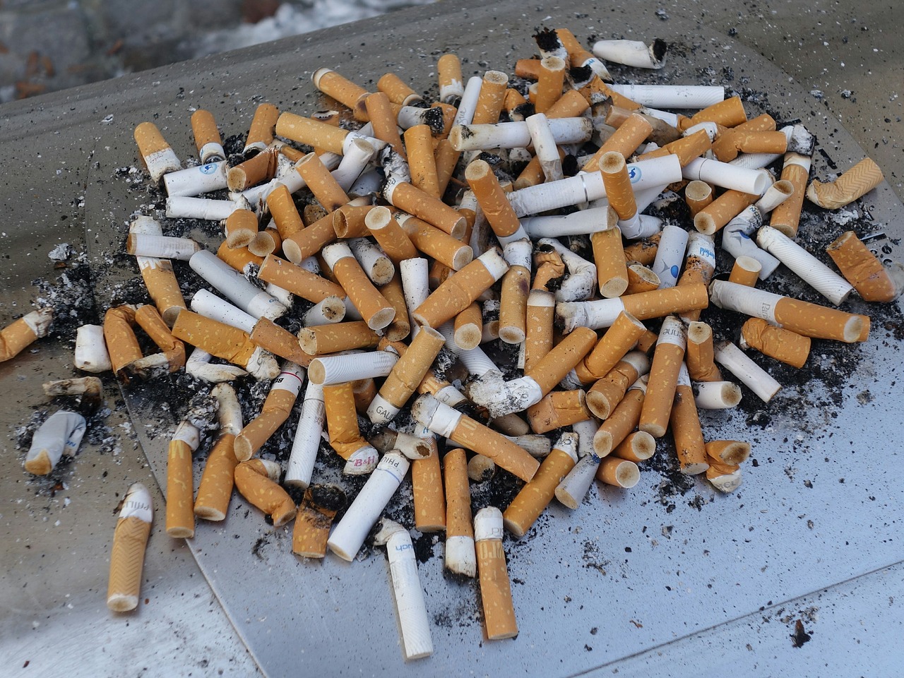 Peleninė, Cigarečių Galas, Rūkymas, Į Sveikatą, Nikotinas, Priklausomybe, Nesveika, Kenksmingas, Nemokamos Nuotraukos,  Nemokama Licenzija