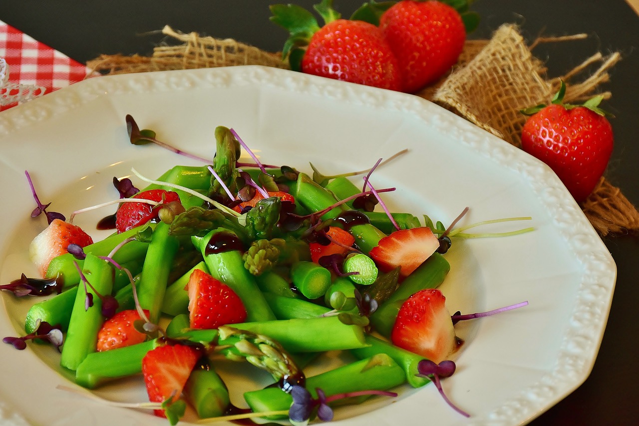 Šparagai, Žalias, Žalia Šparagai, Šparagų Laikas, Pesto, Daržovės, Pomidorai, Kresas, Sango Ridikėlių Kresas, Braškės