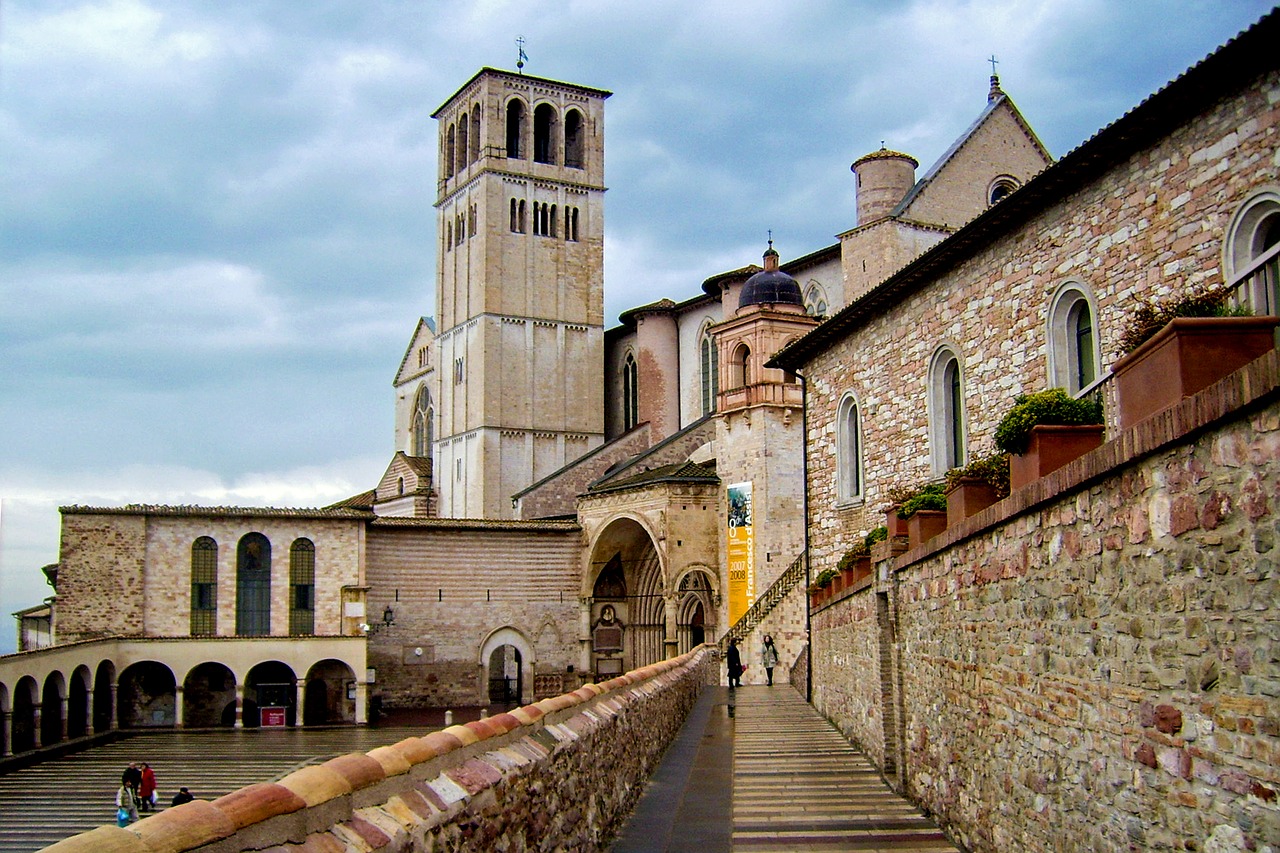 Assisi, St Francis, Bazilika St Francis, Perugia, Umbria, Italy, Rožinis Akmuo, Franciscans, St Francis Kapas, Italų Gotikinė