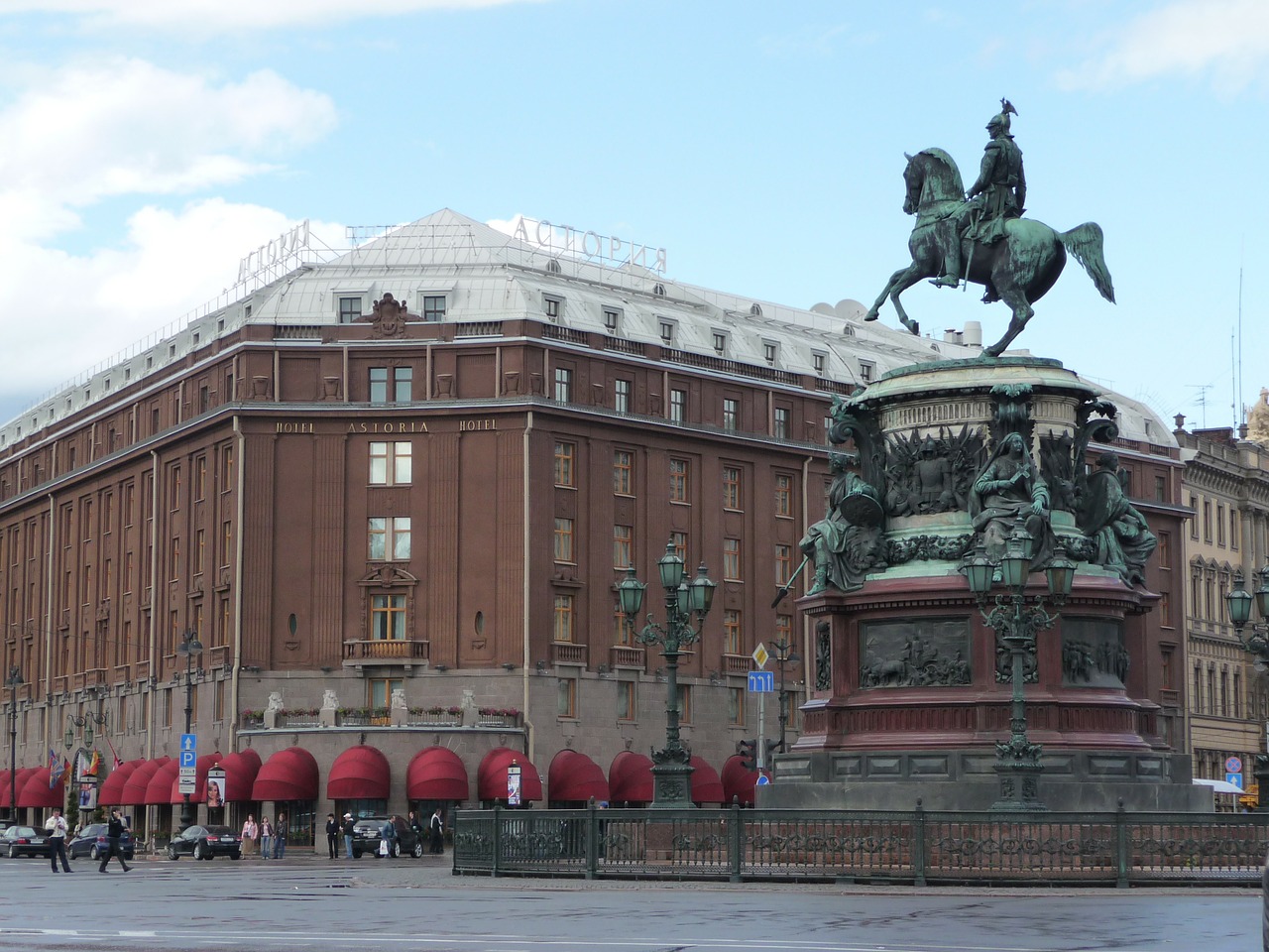 Astoria Hotel, Sankt Peterburgas, Žinomos Ekskursijos, Pirmas Pirmas, Žinomas, Petersbergas, Statula, Skulptūra, Rusija, Saint