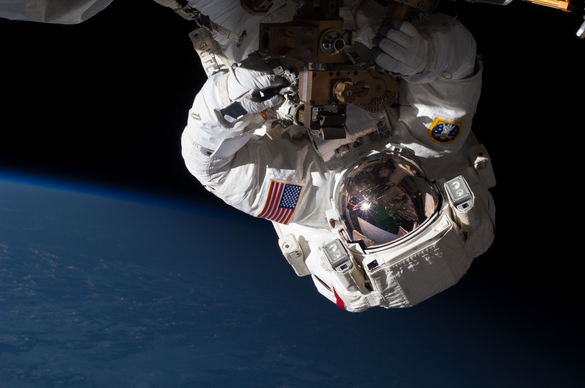 Astronautas,  Spacewalk,  Iss,  Įrankiai,  Viešasis & Nbsp,  Domenas,  Tapetai,  Fonas,  Kostiumas,  Paketas