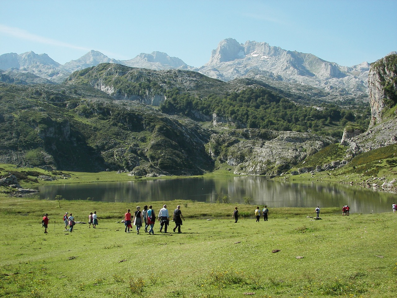 Asturias, Ežeras, Vanduo, Gamta, Žalias, Ispanija, Kalnai, Covadonga, Spragos, Debesys