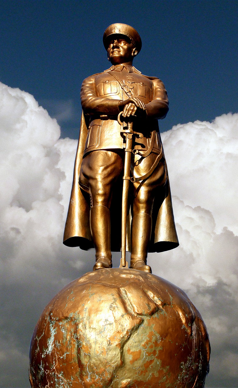 Atatürk, Skulptūra, Auksinis, Statula, Blizgantis, Metalas, Lyderis, Meno Kūriniai, Turkija, Debesys