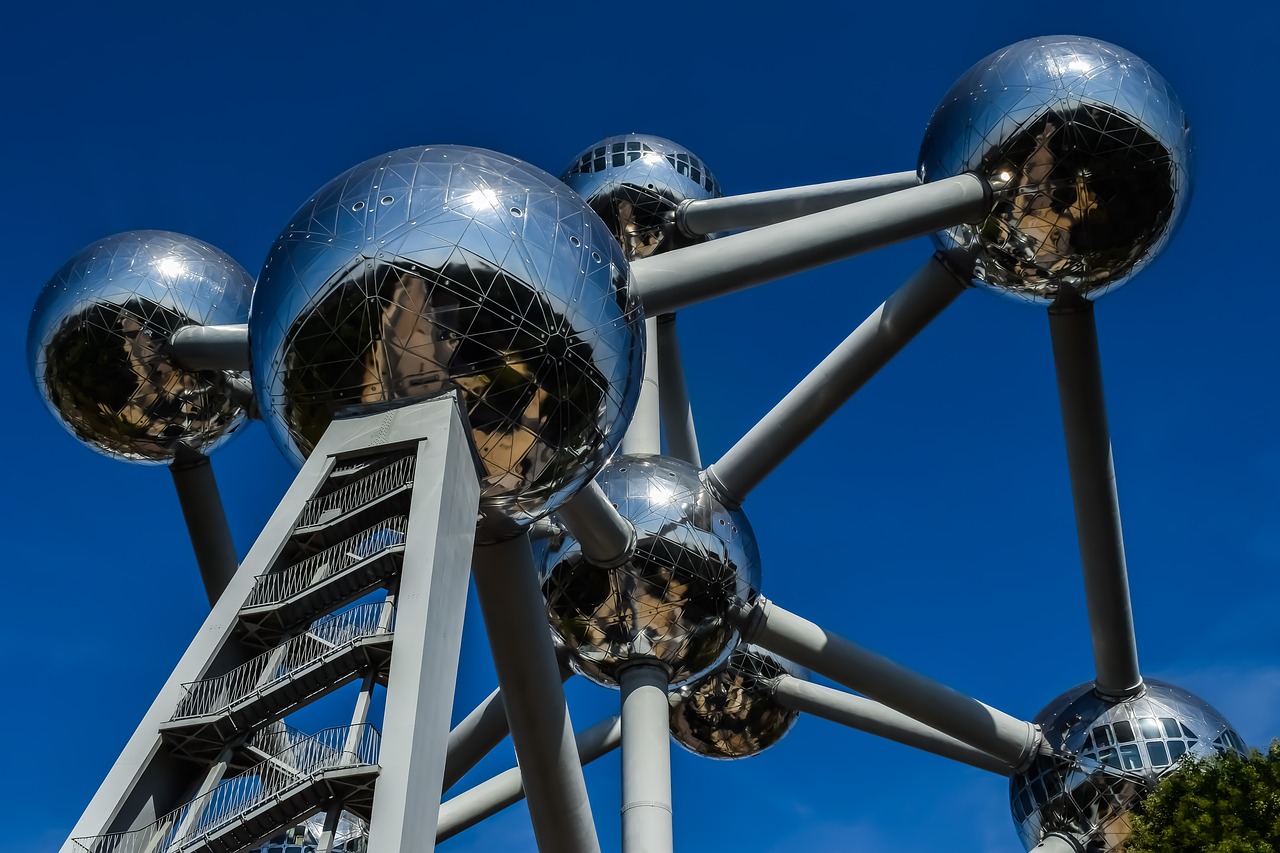 Atomium,  Briuselyje,  Kelionė,  Žymus Objektas,  Statyba,  Atrakcija,  Atomas,  Architektūra,  Belgija,  Europa