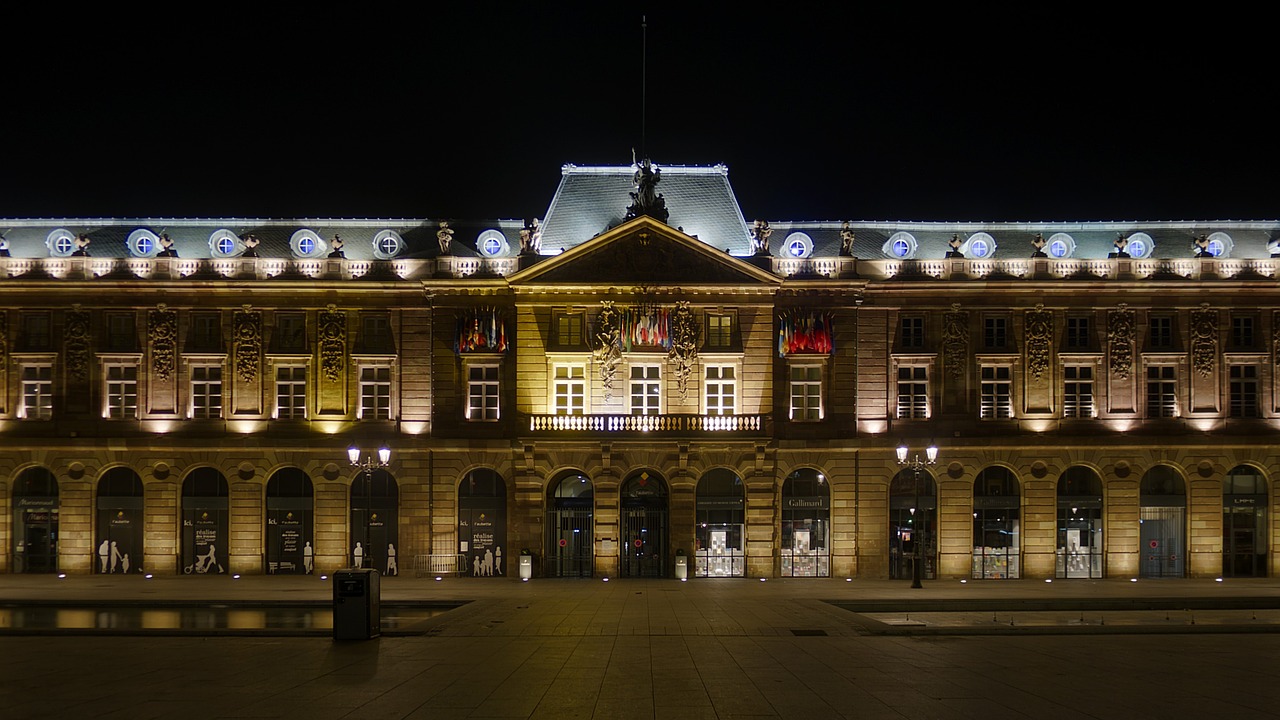 Aubette,  Strasbourg,  Alsace,  Istorinis,  Architektūra,  Apšviestas,  Naktis,  Prekybos Centras, Nemokamos Nuotraukos,  Nemokama Licenzija
