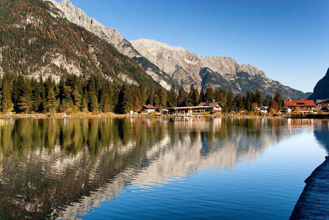 Austria, Kalnai, Ežeras, Medžiai, Pastatai, Vanduo, Apmąstymai, Kranto Linija, Gamta, Lauke