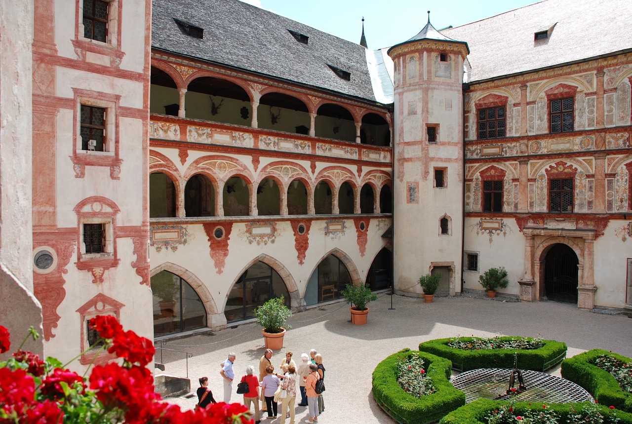 Austria, Pilis, Ekskursija Su Vadovu, Schloss Tratzberg, Stans, Tyrol, Nemokamos Nuotraukos,  Nemokama Licenzija