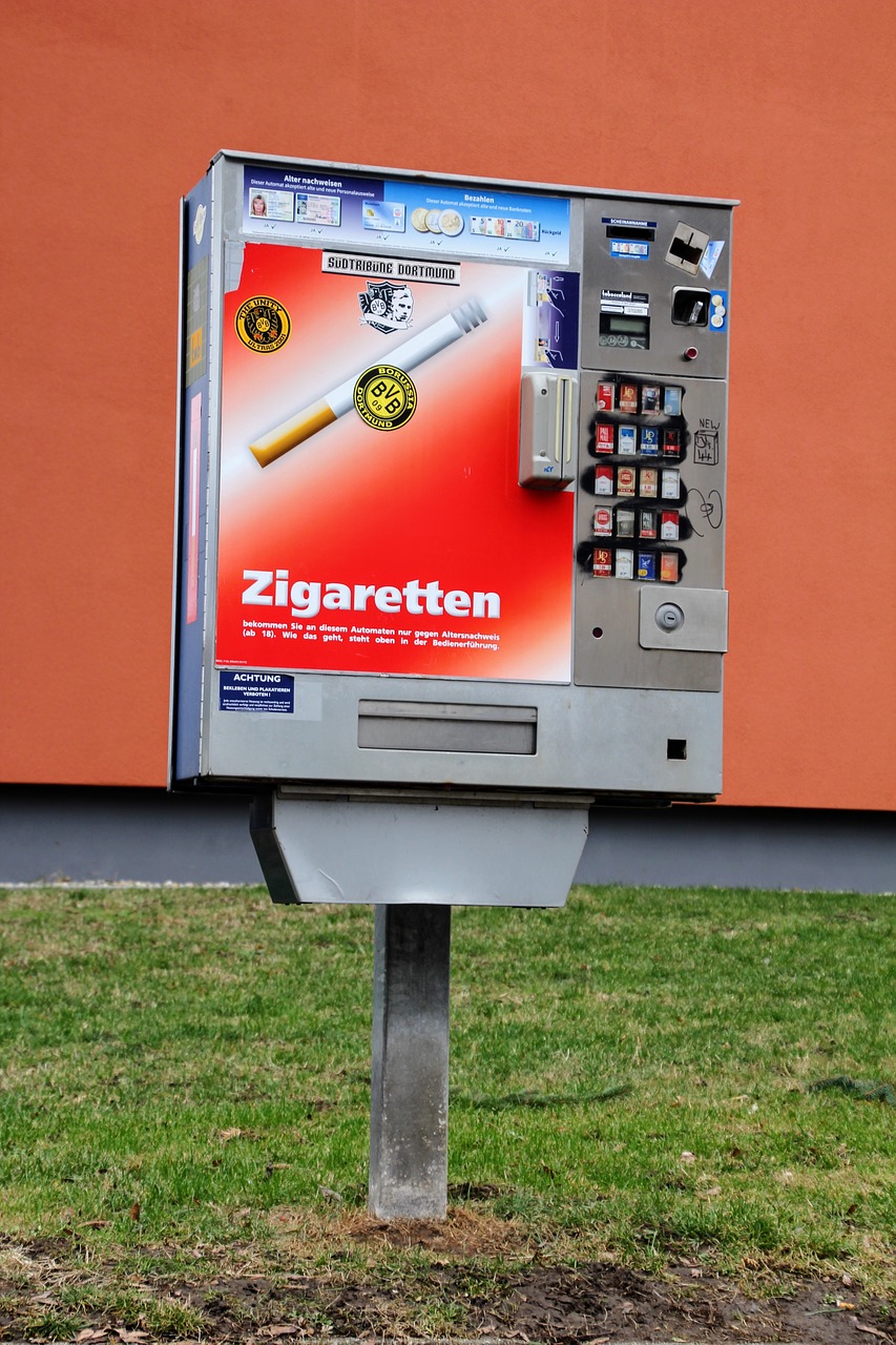 Automatinis, Cigarečių Mašina, Miesto, Cigaretės, Rūkymas, Savitarna, Cigarečių Dėžė, Nemokamos Nuotraukos,  Nemokama Licenzija