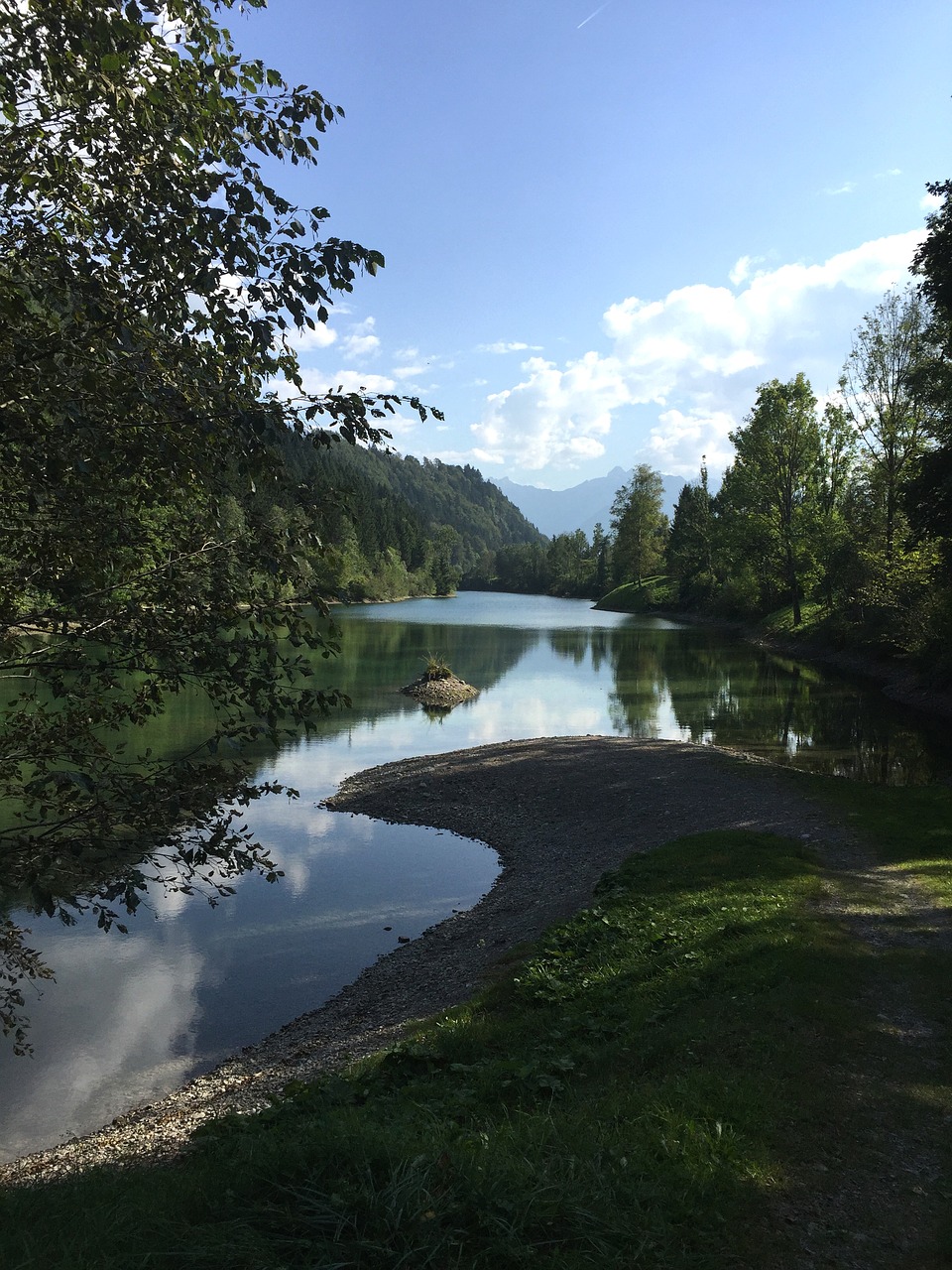 Auwaldsee, Žuvis, Oberstdorf, Bavarija, Vanduo, Allgäu, Gamta, Kalnai, Panorama, Dangus