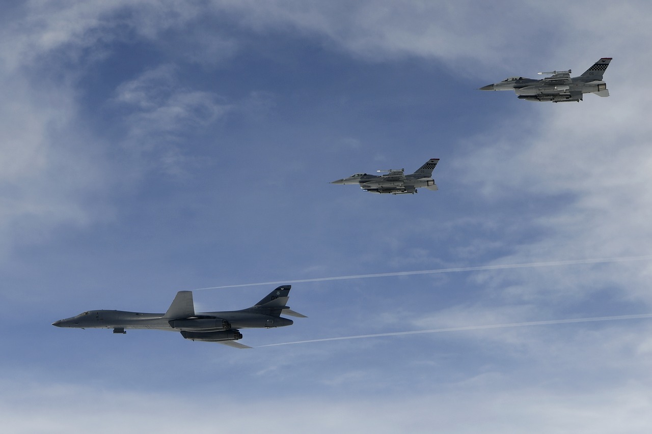 B-1B, Lancer, Bombonešis, Pietų Korėja, Korėja, Oro Pajėgos, Skrydis, Nemokamos Nuotraukos,  Nemokama Licenzija
