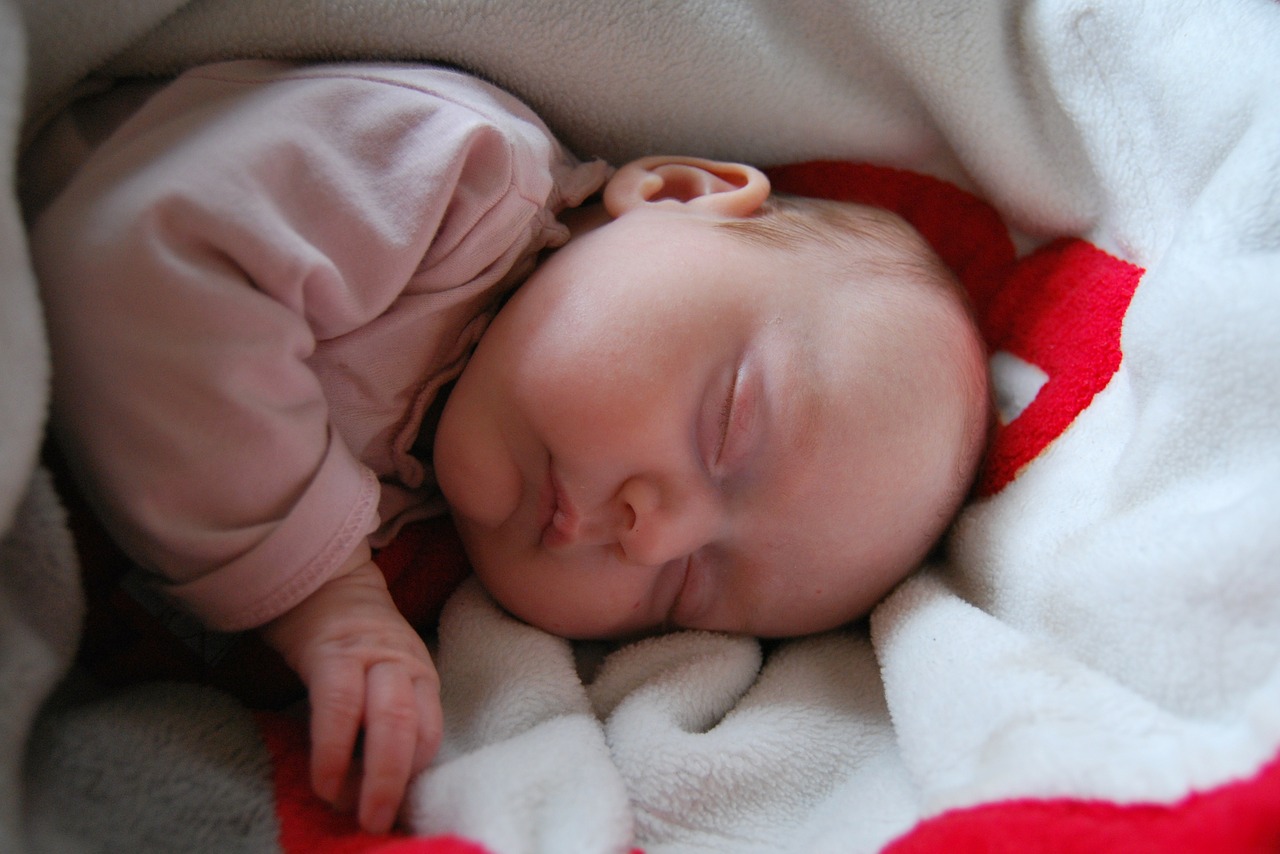 Kūdikis, Miegoti, Vaikas, Pavargęs, Antklodė, Nemokamos Nuotraukos,  Nemokama Licenzija