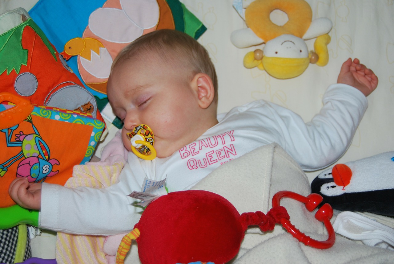 Kūdikis, Miegoti, Žaislai, Ramunė, Žmonės, Nemokamos Nuotraukos,  Nemokama Licenzija