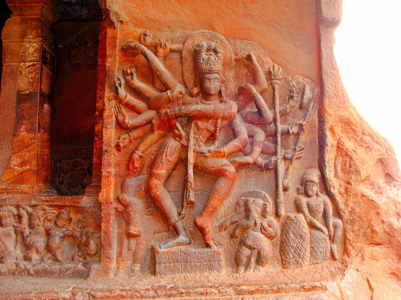 Badami, Urvo Šventyklos, Smėlio Akmuo, Unesco Svetainė, Indija, Karnataka, Religinis, Šventė, Kelionė, Dievas
