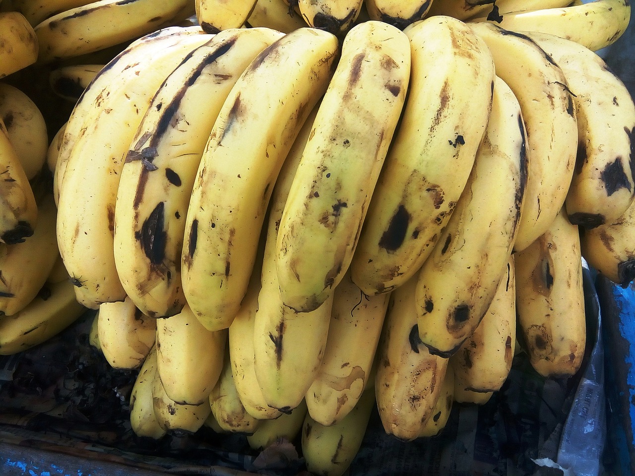 Bananas, Geltona, Saldus, Natūralus, Šviežias, Vaisiai, Sveikata, Sultys, Mityba, Pusryčiai