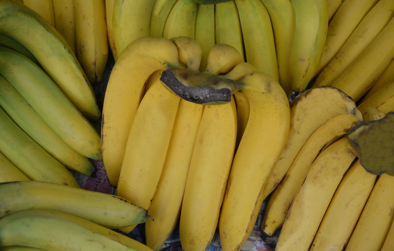 Bananai, Vaisiai, Geltona, Vaisiai Ir Daržovės, Maistas, Sveikas, Šviežias, Ekologiškas, Mityba, Atogrąžų