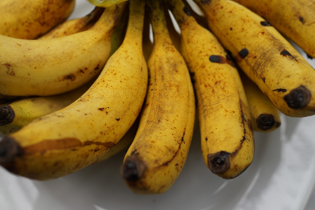 Bananai, Populiarūs Vaisiai, Mityba, Atogrąžų, Šviežias, Natūralus, Turgus, Nemokamos Nuotraukos,  Nemokama Licenzija