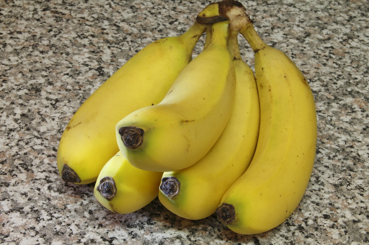 Bananai, Vaisiai, Maistas, Geltona, Sveikas, Valgyti, Vitaminai, Atogrąžų, Vaisių, Skanus