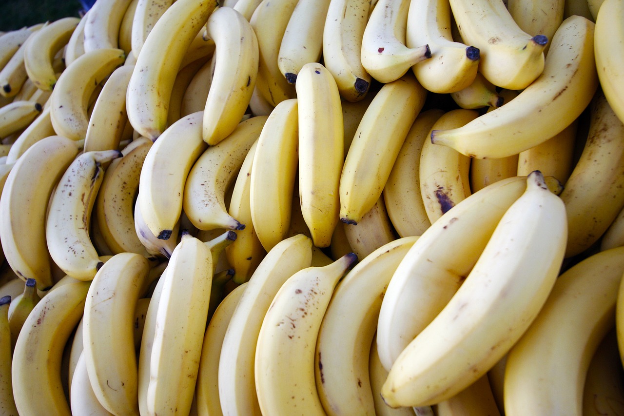 Bananai, Geltona, Šviežias, Vaisiai, Sveikas, Žaliavinis, Prinokę, Krūva, Maistas, Mityba