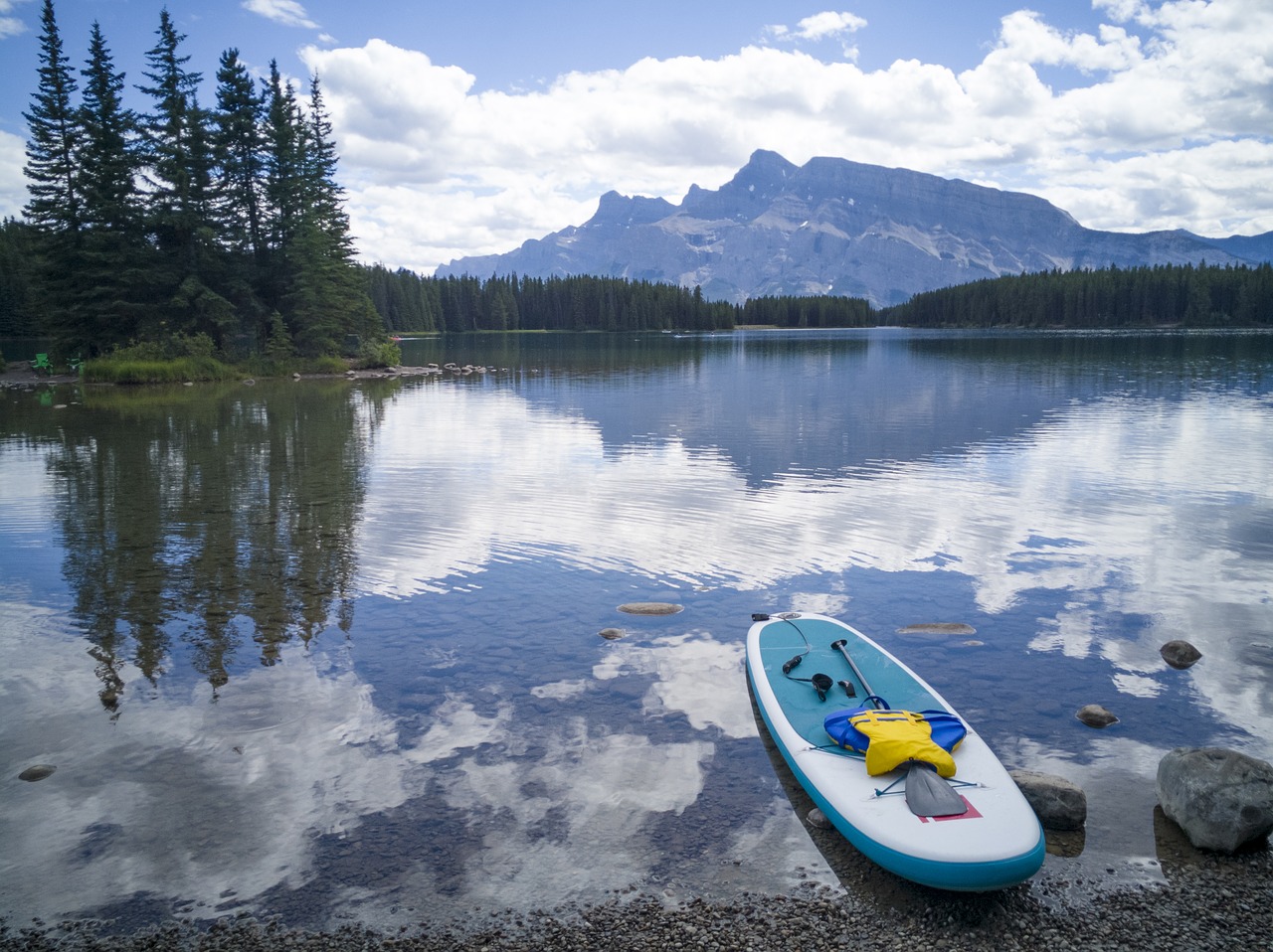 Banff,  Dviejų Lizdas Ežero,  Kanada,  Alberta,  Kalnų,  Ežeras,  Valtis, Nemokamos Nuotraukos,  Nemokama Licenzija