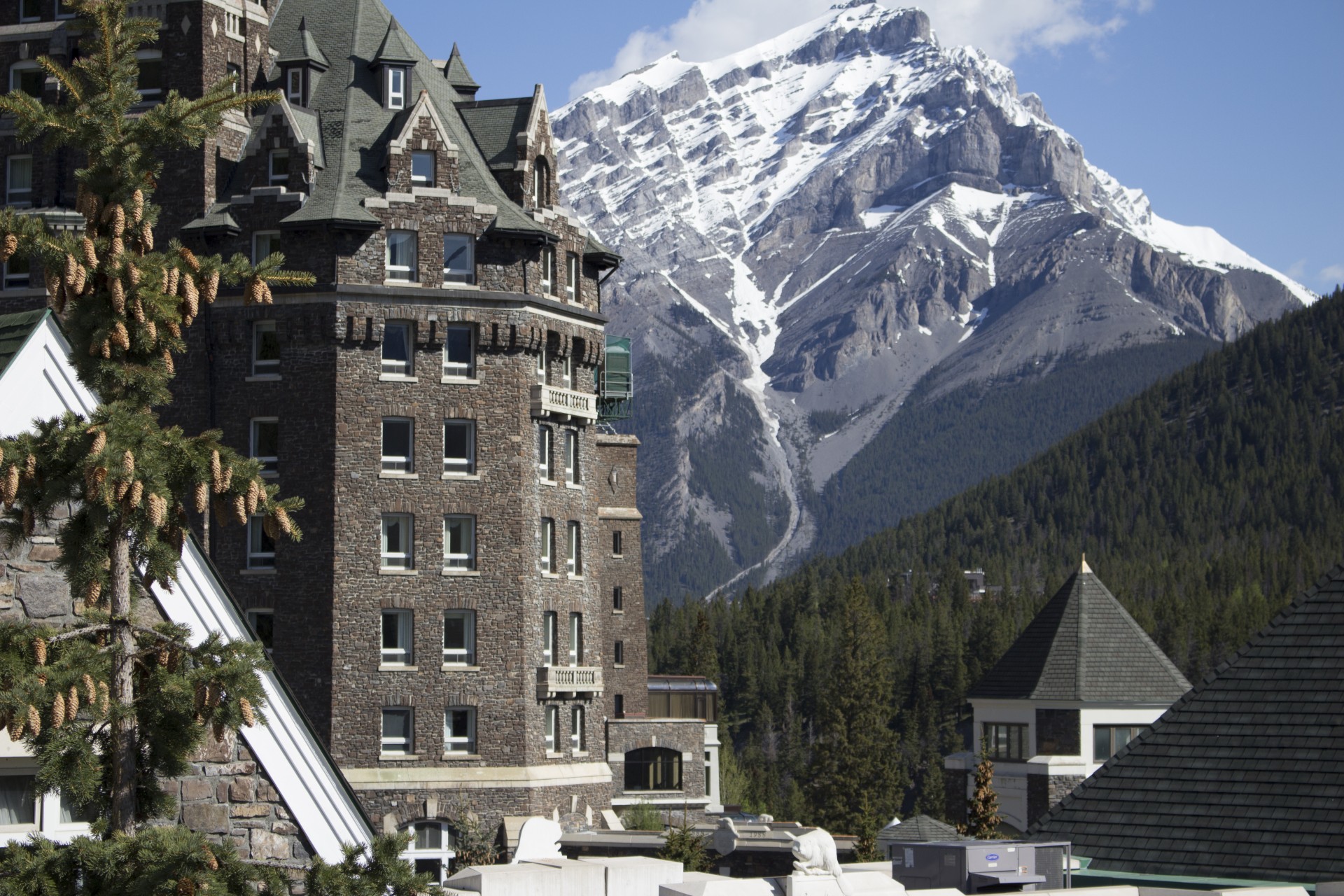Banff,  Spyruoklės,  Viešbutis,  Uolos Ir Kalnus,  Banff Spyruoklės Viešbučio Kalnuose, Nemokamos Nuotraukos,  Nemokama Licenzija