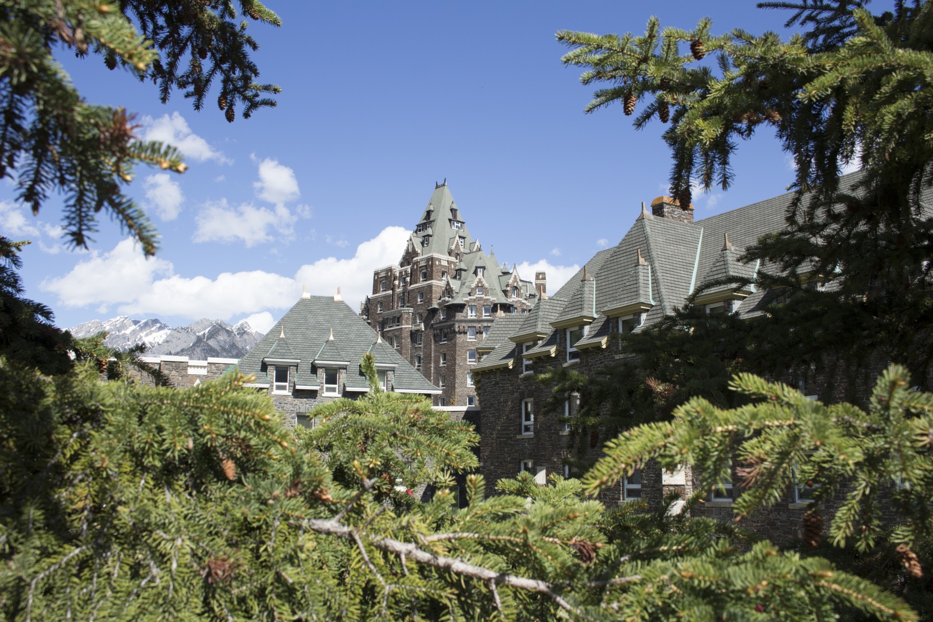 Banff,  Spyruoklės,  Viešbutis,  Uolos Ir Kalnus,  Banff Spyruoklės Viešbutis Akmeniniai Kalnai, Nemokamos Nuotraukos,  Nemokama Licenzija