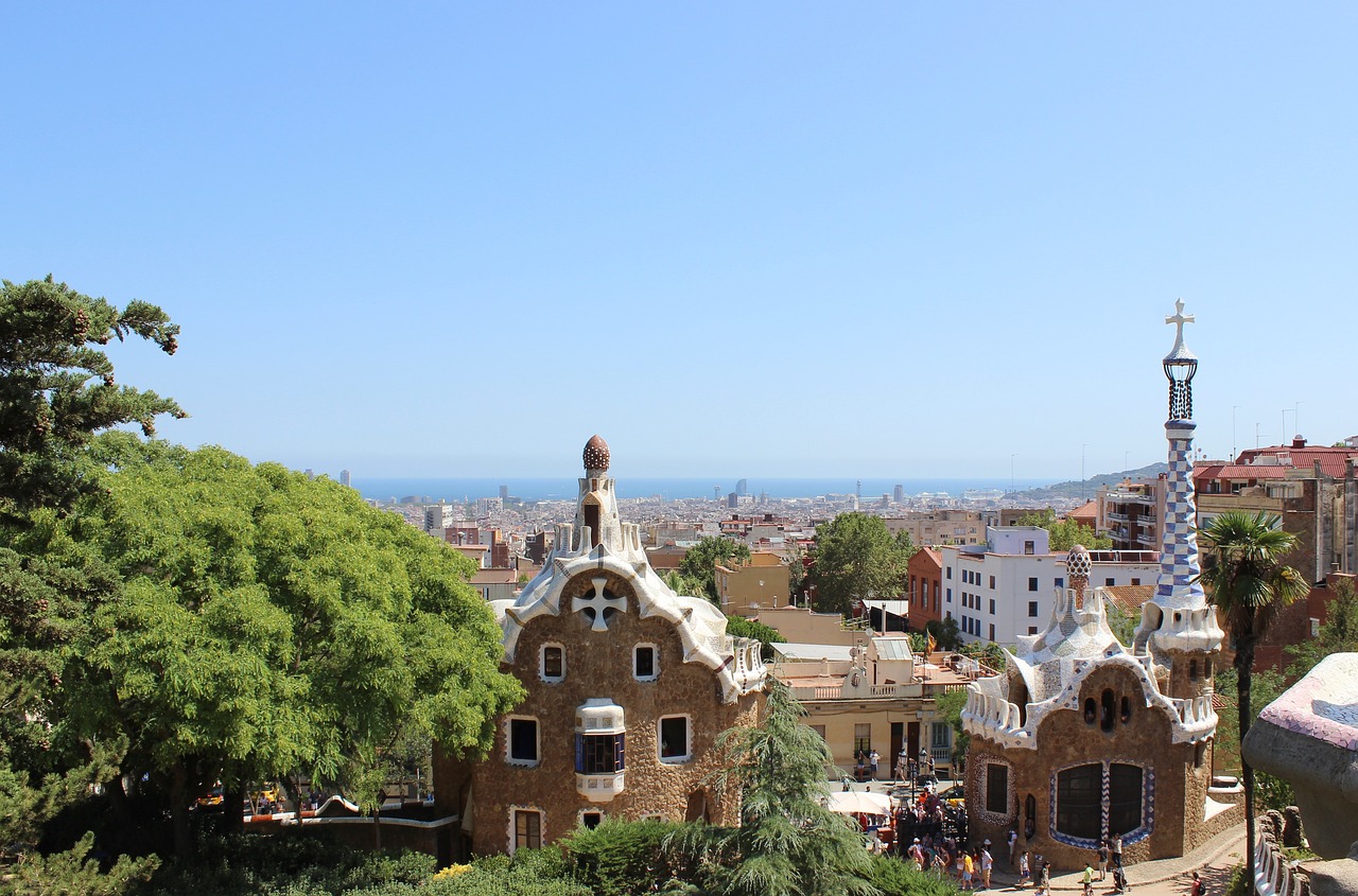 Barcelona, Park Guell, Gaudi, Architektūra, Kelionė, Katalonija, Ispanija, Antoni Gaudi, Gražus Pastatas, Vitražas