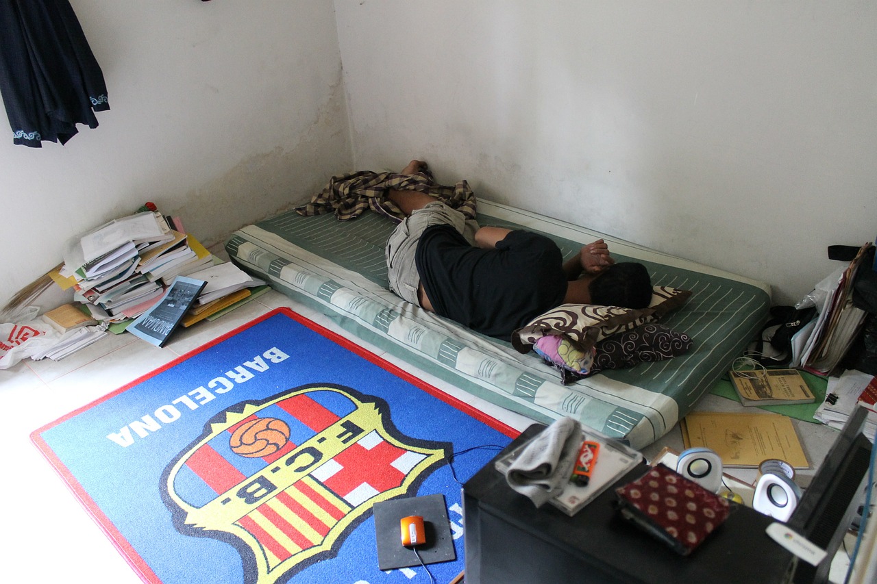 Barcelona, Studentas, Vyras, Vargšas, Miegoti, Berniukas, Nemokamos Nuotraukos,  Nemokama Licenzija