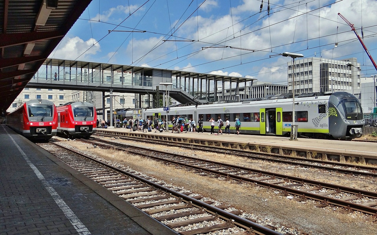 Bavarijos Geležinkelio Stotis, Agilis, Br 440, Hbf Ulm, Ulm, Geležinkelis, Traukinys, Nemokamos Nuotraukos,  Nemokama Licenzija