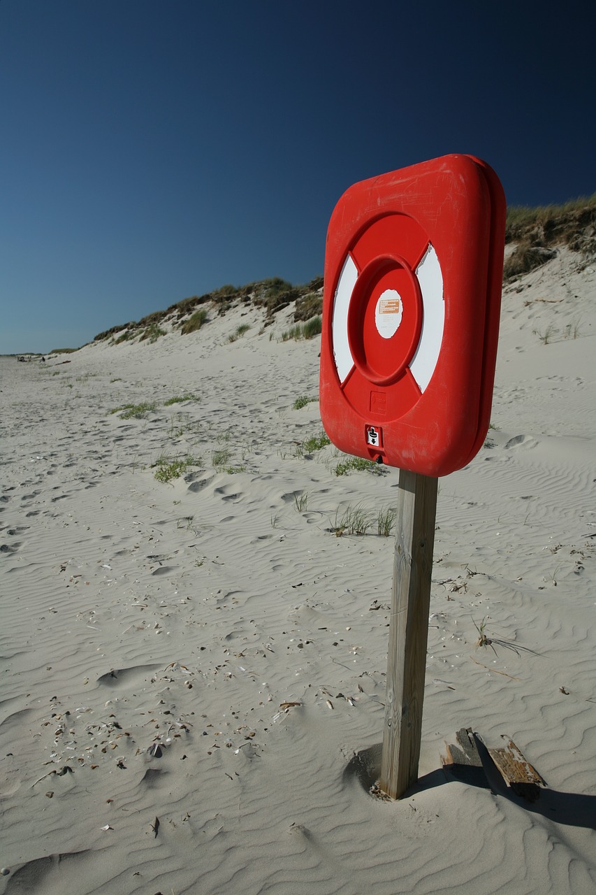 Papludimys, Gelbėjimo Stotis, Išsiskyręs, Kopos, Denmark, Nemokamos Nuotraukos,  Nemokama Licenzija