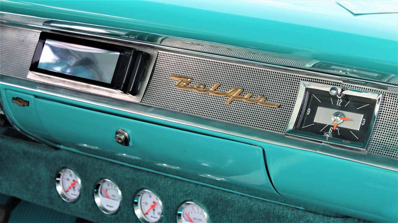 Bel Air, Prietaisų Skydelis, Turkis Automobilis, Emblema, Automobilinis Laikrodis, Chevy, Chevy Belair, Chevy Automobilis, 1957, Senovinis Automobilis