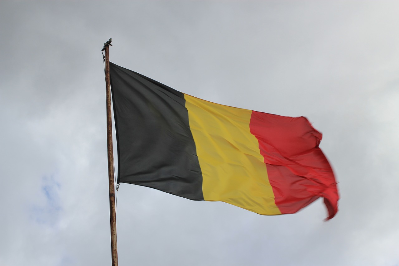 Belgija, Vėliava, Vėjas, Pilka, Simbolis, Nemokamos Nuotraukos,  Nemokama Licenzija