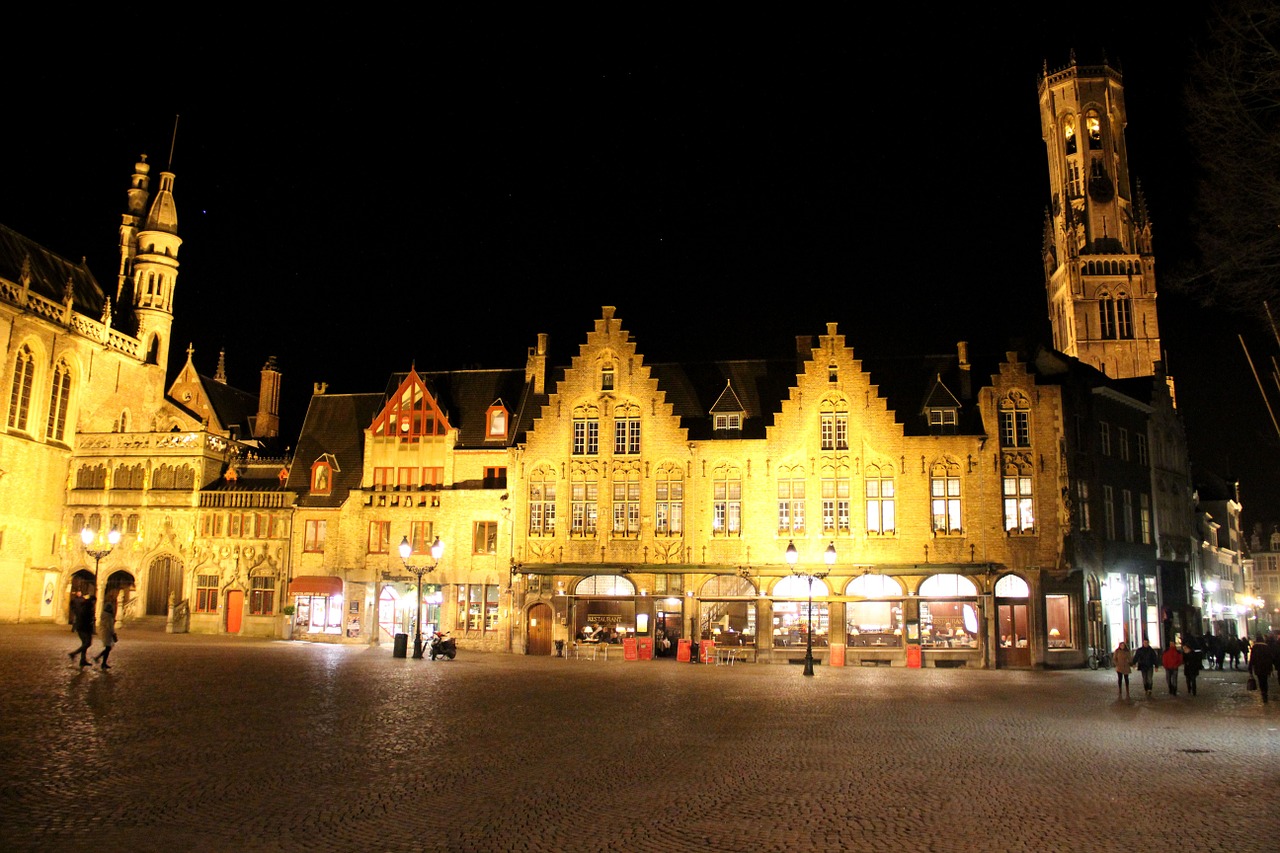 Belgija, Bruges, Piazza, Naktis, Vakaras, Apšvietimas, Nocturne, Miestas, Turizmas, Paminklas