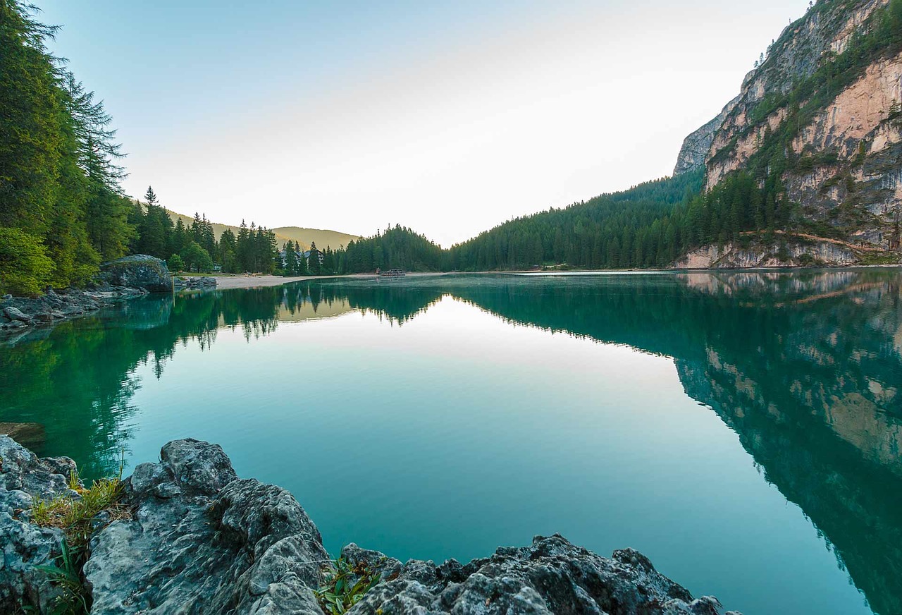 Bergsee, Ežeras, Dolomitai, Kalninis Ežeras, Gamta, Vanduo, Kraštovaizdis, South Tyrol, Pragser Wildsee, Tapetai