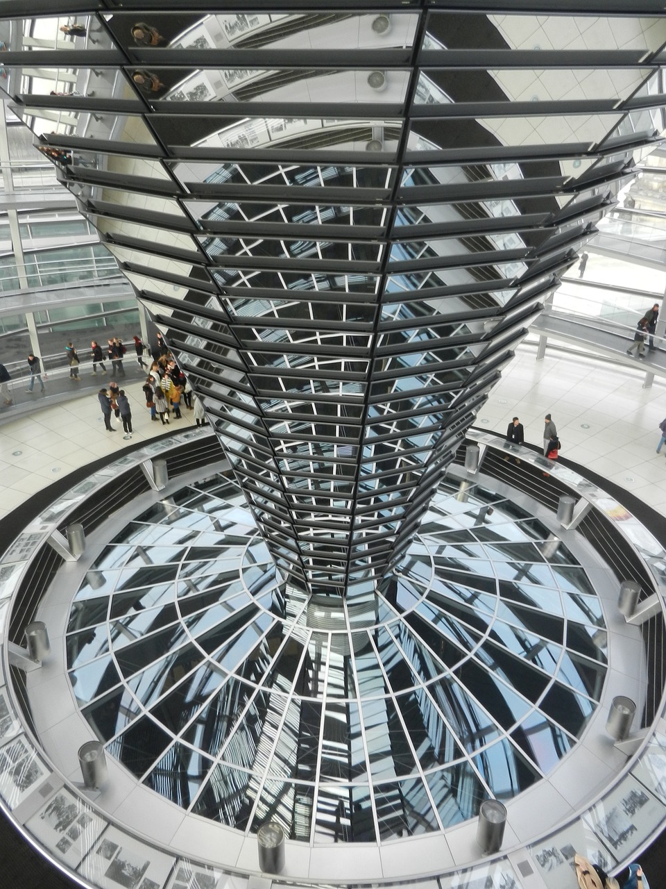 Berlynas, Reichstagas, Kupolas, Vokietija, Vyriausybė, Pastatas, Stiklo Kupolas, Vyriausybės Rajonas, Architektūra, Veidrodis