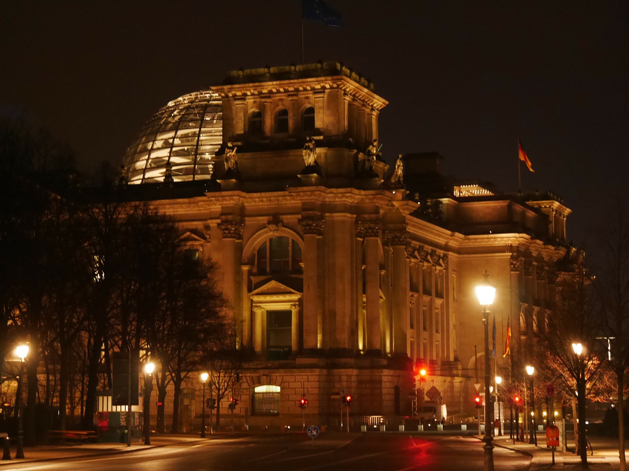 Berlynas, Reichstagas, Naktis, Nemokamos Nuotraukos,  Nemokama Licenzija