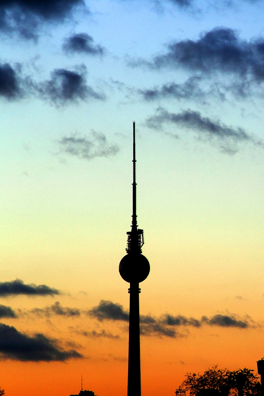 Berlynas,  Tv Bokštas,  Saulėlydžio,  Vokietija,  Žymus Objektas,  Statyba,  Lankytinos Vietos,  Alexanderplatz,  Vakare,  Dangus