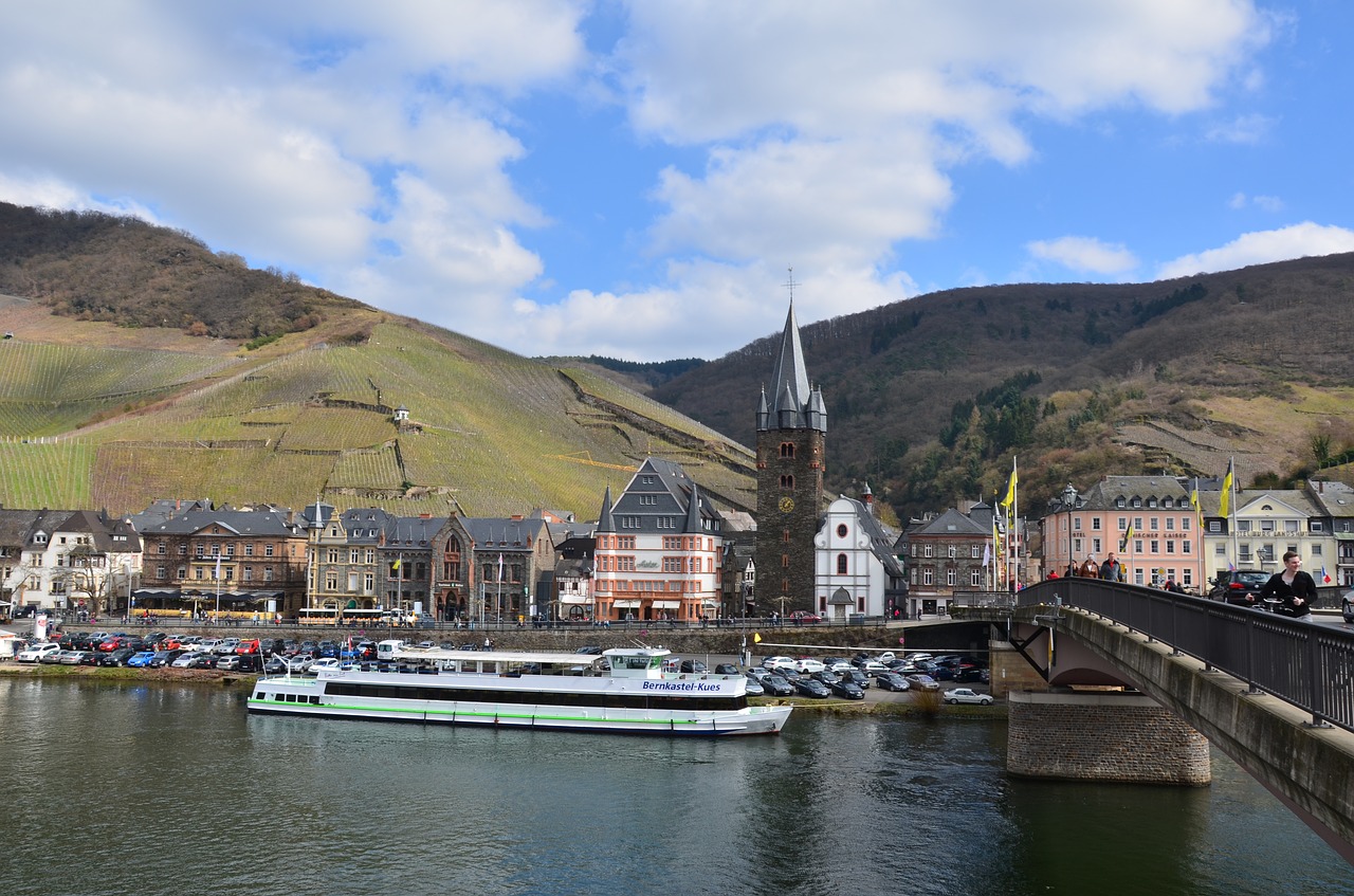 Bernkastel Kues, Mosel, Vynas, Upė, Turizmas, Bernkastel, Kraštovaizdis, Vyno Kaimas, Vanduo Veikia, Santūra