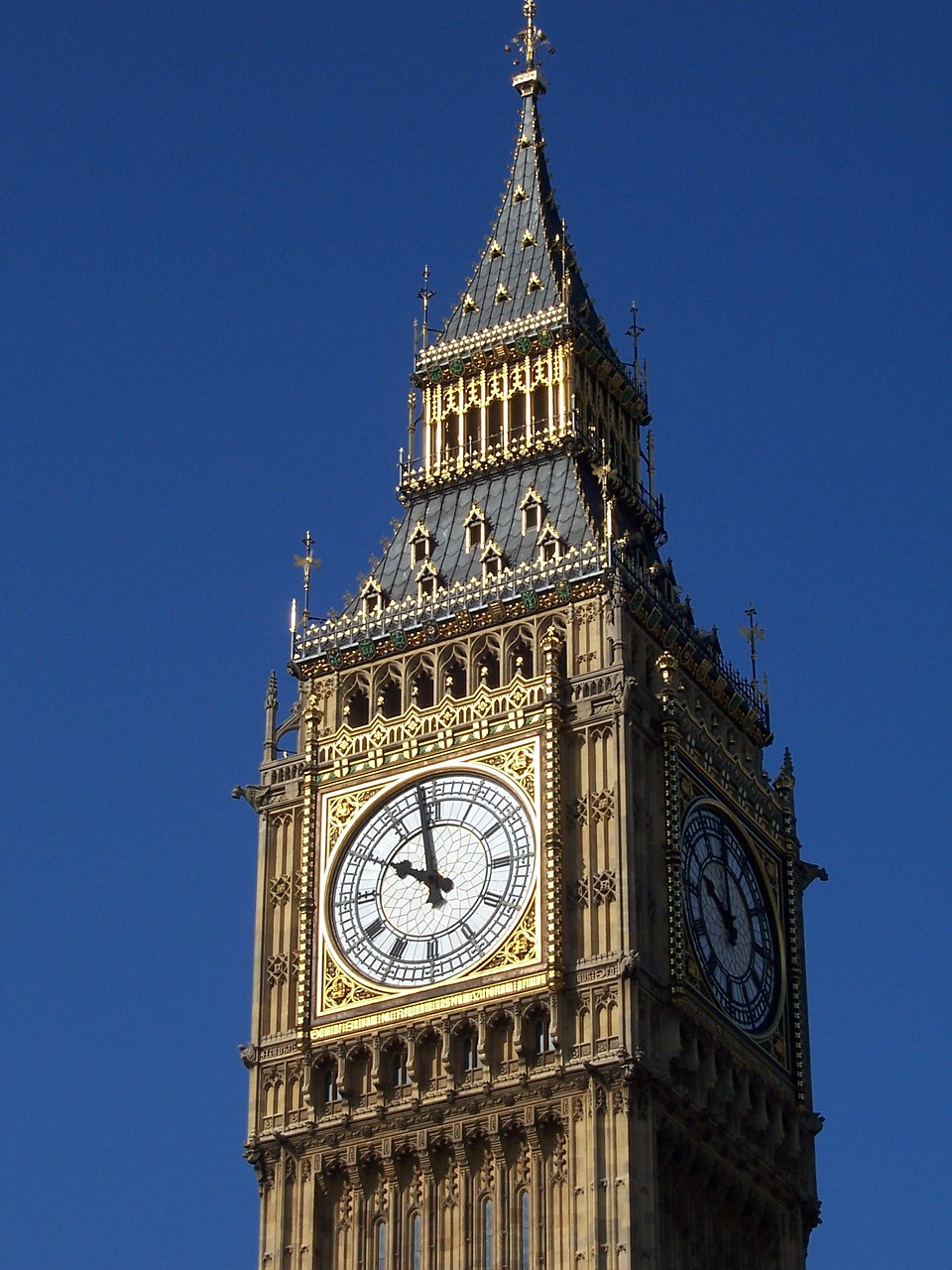 Didysis Benas, Iš Arti, Orientyras, Londonas, Anglija, Laikrodis, Westminster, Istorinis, Architektūra, Parlamentas