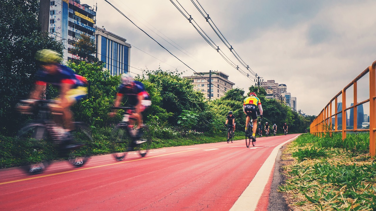 Dviratis, Dviračių Takas, Dviratininkai, Du Ratai, Signalizacija, Pagarba, Važiuoti, Vartotojas, Pedalas, Sportas